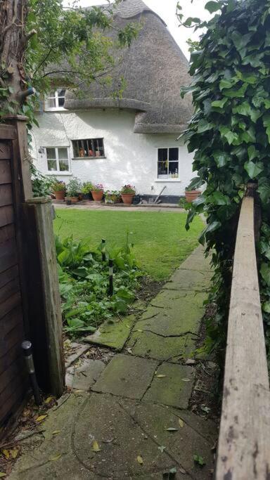 Entire Thatched Cottage Melbourn Екстер'єр фото